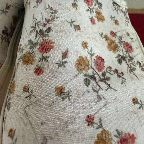 VANS Women’s 6.5 Vintage Floral Marshmallow Classic Slip On Sneakers CLEAN - Picture 4 of 9